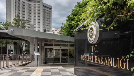 Diplomatik kaynaklar: Sabah gazetesinin Frankfurt ofisine baskın ve gözaltılar sonrası Almanya’nın Ankara Büyükelçisi Dışişleri’ne çağrıldı