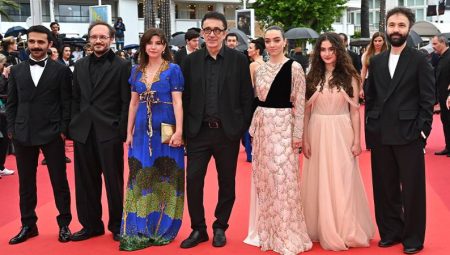 Nuri Bilge Ceylan’ın yeni filmi ‘Kuru Otlar Üstüne’ Cannes’da gösterildi
